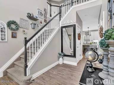 Main picture of 11 Poppy Ln
