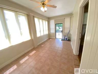 Main picture of 2118 Washington Ave