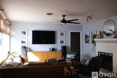Main picture of 1104 NW 14th Ave