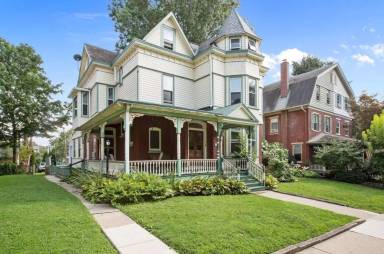 Main picture of 412 W Miner St