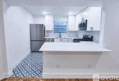 Main picture of 3300 Tom Green St