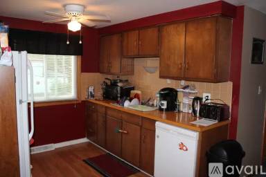 Main picture of 166 Grandview Dr