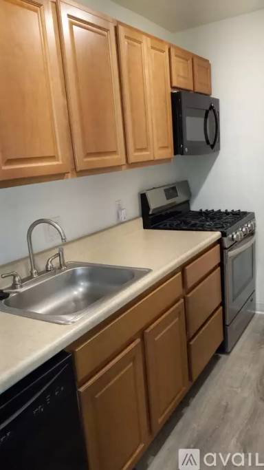 Main picture of 20 Sugar Maple Ln