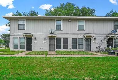 Main picture of 4917-47 Miller Ave