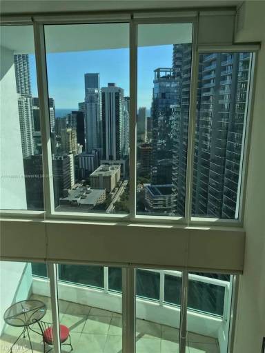 Main picture of Brickell on the River North