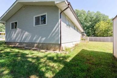 Main picture of 194 Shady Grove Rd