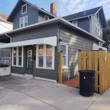 Main picture of 1548 S 4th St