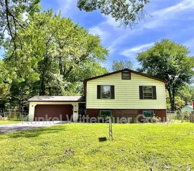 Main picture of 636 S Virginia Ave