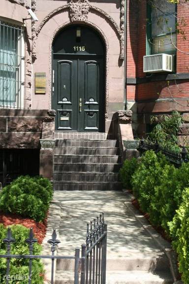 Main picture of 1115 Massachusetts Ave NW