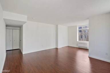 Main picture of 100 John St Apartments