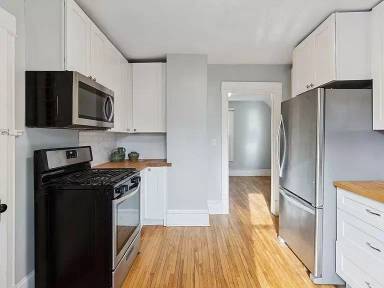 Main picture of 2805 28th Ave S