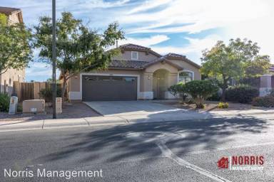Main picture of 239 W Pacific Dr