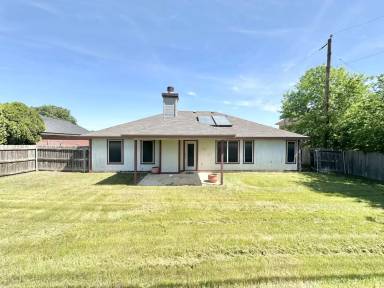 Main picture of 1100 Clairidge Ave