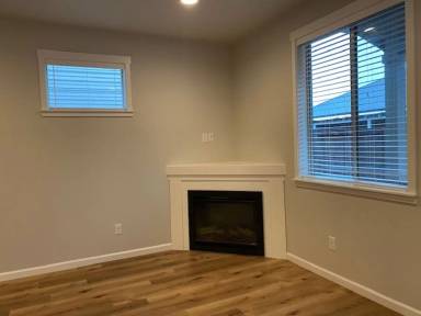 Main picture of 5707 NE 58th Way