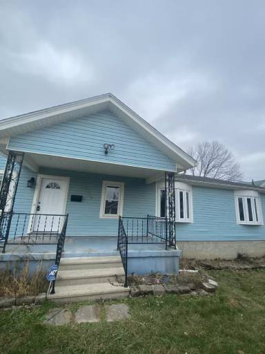 Main picture of 1719 Gummer Ave