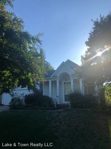 Main picture of 16039 Farmall Dr
