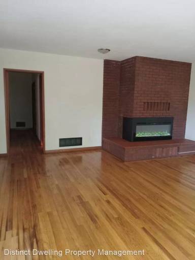 Main picture of 76118 Rigdon Dr