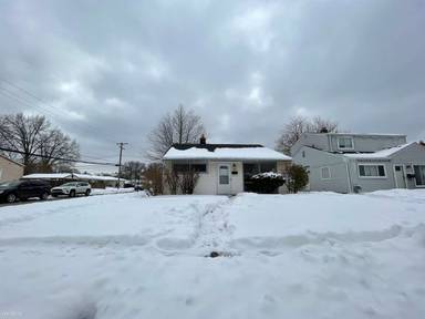 Main picture of 1644 E Goulson Ave