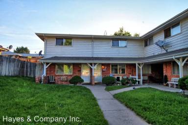 Main picture of 5701 S Pennsylvania St