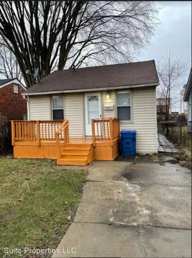 Main picture of 11417 Sherman Ave