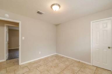 Main picture of 22739 Red River Dr