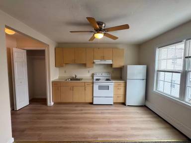 Main picture of 111 Main St