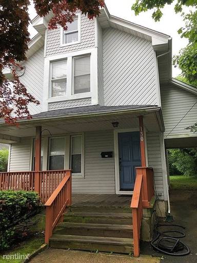 Main picture of 130 2nd Ave