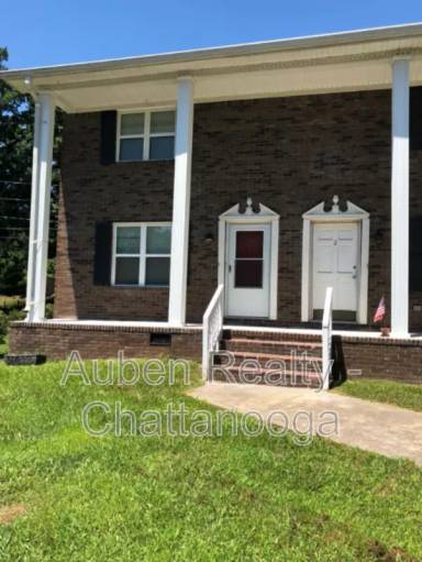 Main picture of 201 Barnhardt Cir