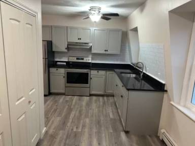Main picture of 10 Paris St