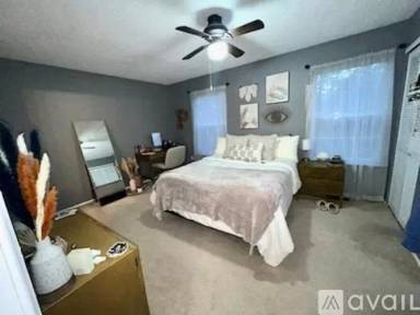 Main picture of 7 Cherokee Dr