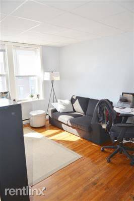 Main picture of 1139 Broadway