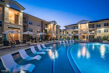Main picture of 6600 Menchaca