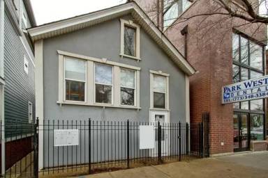 Main picture of 2422 N Ashland Ave