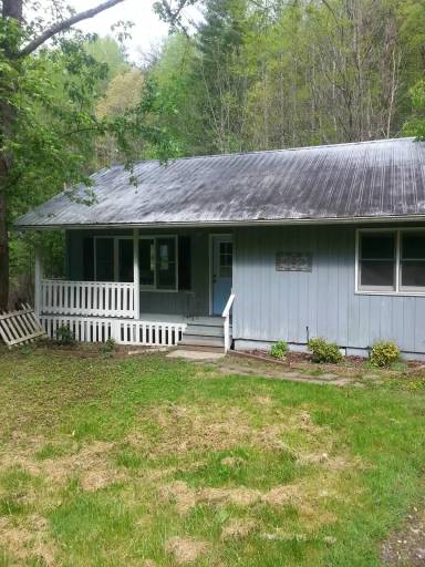 Main picture of 1537 Locust Creek Rd