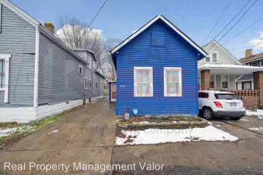 Main picture of 3209 Trowbridge Ave