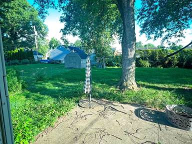 Main picture of 2100 Sunset Dr