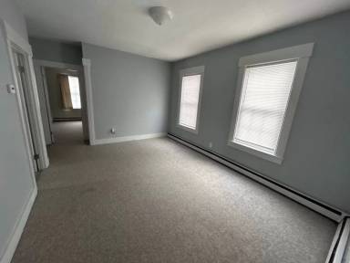 Main picture of 96 School St
