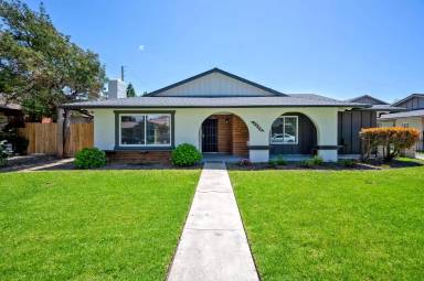 Main picture of 2608 W Aurora St
