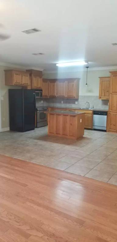 Main picture of 757 Summer Breeze Dr