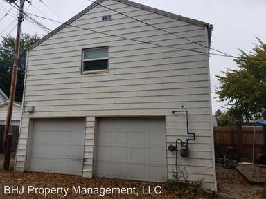 Main picture of 336 1/2 W Brundage St