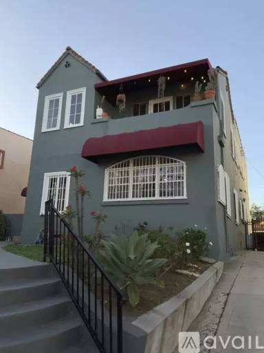 Main picture of 1049 S Mansfield Ave