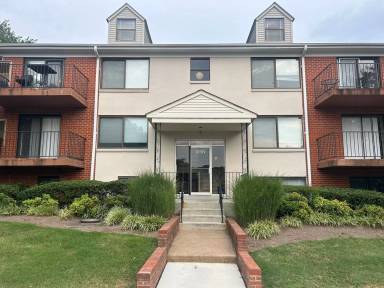 Main picture of 125N Clubhouse Dr SW
