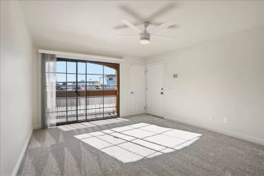 Main picture of 5114 S Jones Blvd