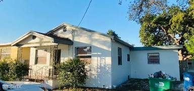 Main picture of 1283 NW 72nd St