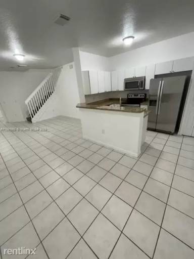 Main picture of 10775 NW 83rd Ter
