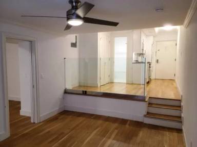 Main picture of 210-220 East 22nd Street