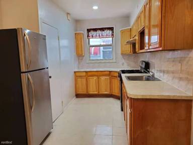 Main picture of 2161 74th St
