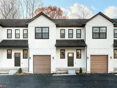 Main picture of 1022 Trinity Rd