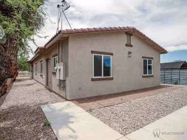 Main picture of 1349 W Hualpai Rd