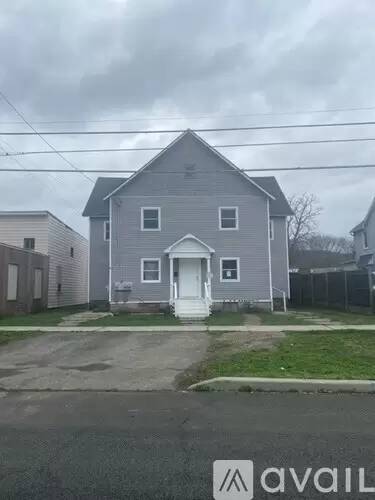 Main picture of 141 Prescott Ave